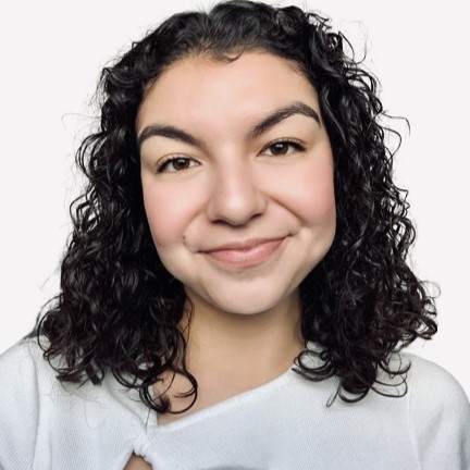 Dyana headshot